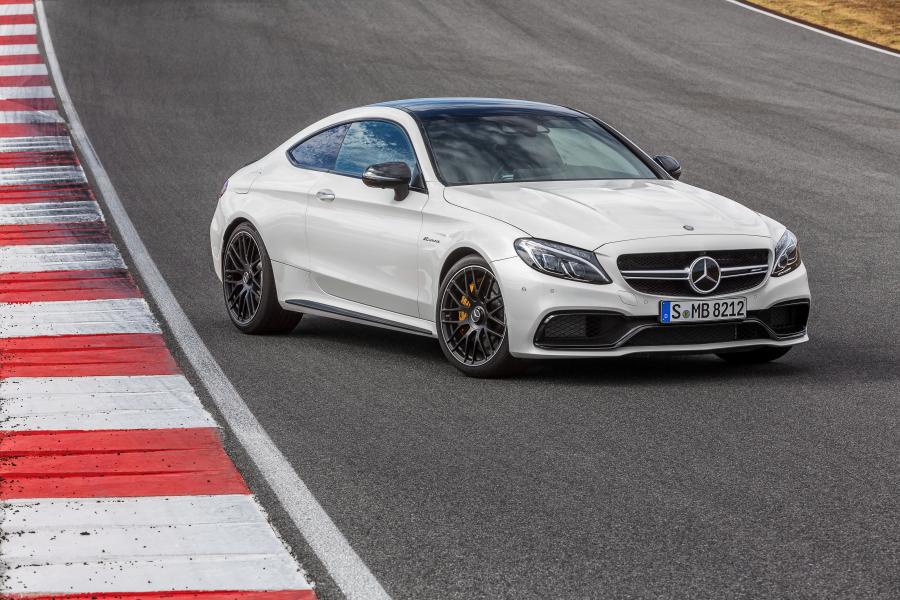  Mercedes-AMG C63 S Coupe 2015 года  (фото 14 из 40)